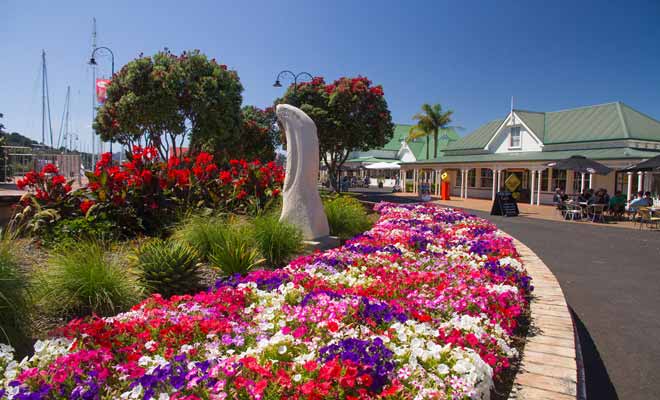 Whangarei est une ville très fleurie où il fait bon flâner près de Town Basin, surtout durant les mois d'été. C'est une ville très attachante dont il est difficile de repartir.