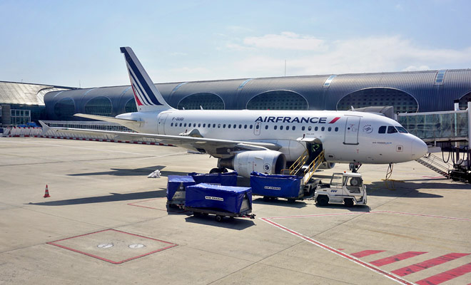 Air France biedt geen rechtstreekse vluchten naar Nieuw-Zeeland, maar u kunt het Franse bedrijf gebruiken om naar Azië te reizen voordat u bij het Kiwi-land aansluit bij een andere luchtvaartmaatschappij (bijvoorbeeld Air New Zealand).