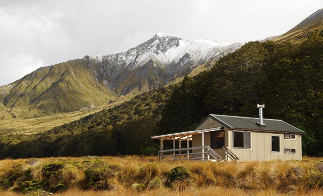 De DOC-campings worden vaak in uitzonderlijke instellingen gevestigd. Dit geldt bijvoorbeeld in het hele Abel Tasman National Park.