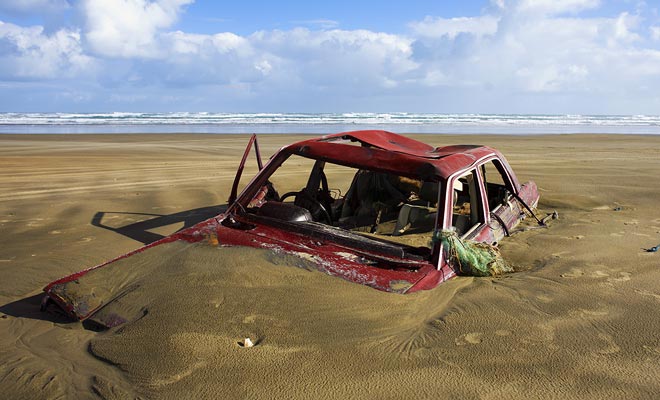 Het rijden van een onvoldoende voertuig of te dichtbij aan de kust kan rampzalige gevolgen hebben voor de rest van uw vakantie ...