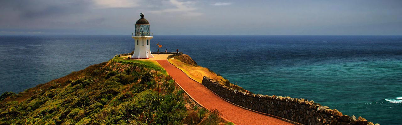 The trip to Cape Reinga takes you to the lighthouse on the northern tip.