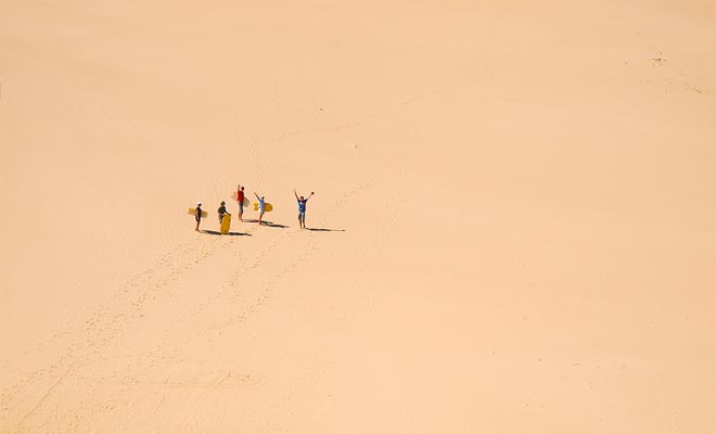 Nieuw-Zeeland is alles behalve een woestijnland, maar er zijn grote duinen aan de noordpunt. Een ander voorbeeld van de verscheidenheid van landschappen van het land.