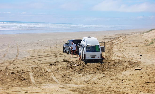 Voordat u op het strand drinkt, zorg ervoor dat de verzekering uw voertuig bedekt. Dit geldt niet voor huurauto's. Informeer voordat je gaat!