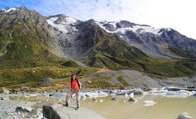 Se state attraversando la zona, non perdete la visita di Mount Cook ei suoi ghiacciai. Il periodo primaverile è fortemente raccomandato perché la valle è coperta da splendidi fiori.