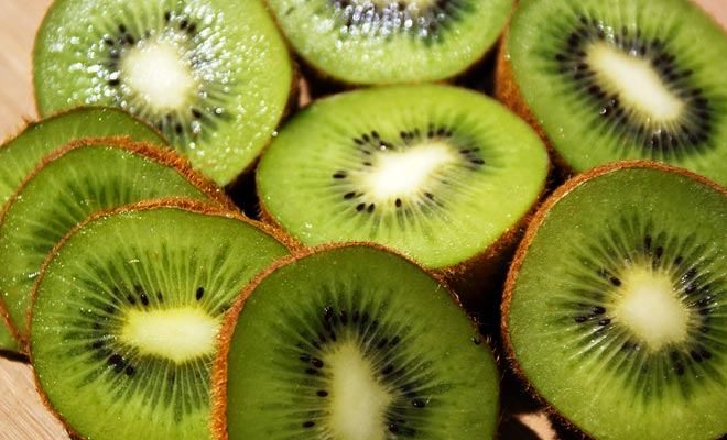 De term kiwi doet denken aan fruit, maar dit woord verwijst ook naar de vogel zonder vleugels van Nieuw-Zeeland en de inwoners van het land zelf.