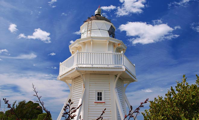 Il faro di Katiki è a pochi chilometri da Moeraki. Questa è una bella passeggiata, soprattutto se devi aspettare che la marea scenda per guardare i massi.