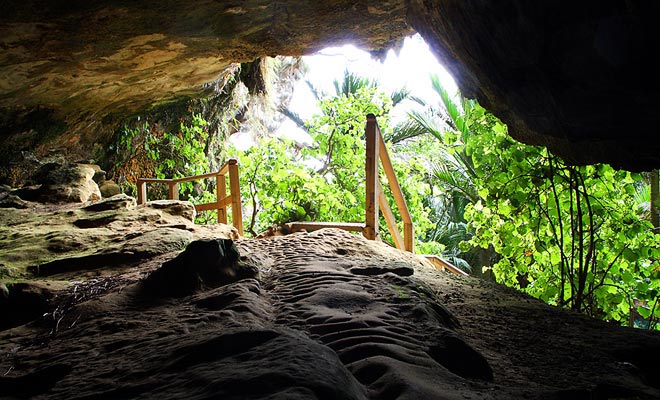 Per visitare le grotte di Punakaiki, hai bisogno di una torcia elettrica, anche durante il giorno.