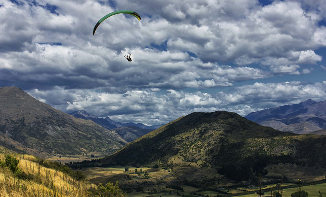 Gli incidenti di tandem comportano voli solitari e non viaggi in tandem dove il pilota è un esperto che ha ripetuto le stesse manovre centinaia di volte. Non abbiate paura, si rischia di innamorarsi di questo meraviglioso sport!