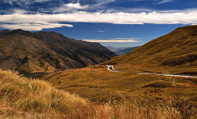 Queenstown en het omliggende gebied verwelkomen de verfilming van de twee trilogies van de ene ring. Lake Wakatipu, maar ook de omringende reliëfs staan ​​in de films van Peter Jackson.