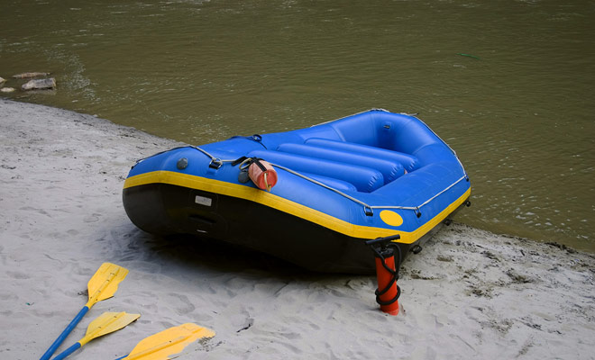 Le escursioni in rafting sono di solito disponibili con tre livelli di difficoltà. Il primo livello prevede escursioni in famiglia, il secondo è quello di iniziare i motociclisti che vogliono le rapide bianche e il terzo è destinato a un pubblico semi-professionista.