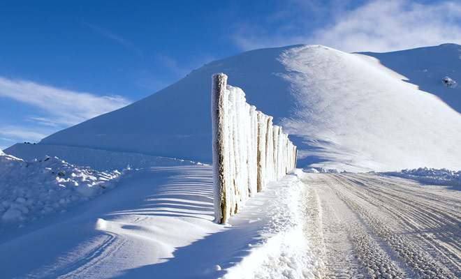 Het enige echte probleem met de skigebieden van het land betreft hun gemakkelijke toegang, die op het einde niet veel voorkomt bij veel grindwegen. U heeft sneeuwkettingen nodig.