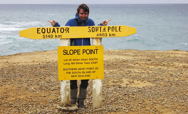 Gelegen op 5140 km van de evenaar en 4803 km van de Zuidpool, is Slope Point het zuidelijkste punt van Nieuw-Zeeland.