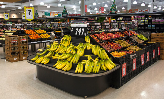 We vinden het grootste deel van de vruchten waar we in Europa gewend zijn, maar ook originele vruchten zoals de Gouden Kiwi, die een geel en pulp heeft, met een zoeter smaak dan de klassieke groene versie.