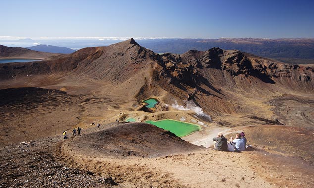 Tongariro Crossing è l'escursione più famosa della Nuova Zelanda.