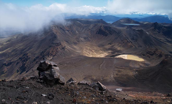 De South Crater biedt een verwoestend landschap zo indrukwekkend als het eng is.