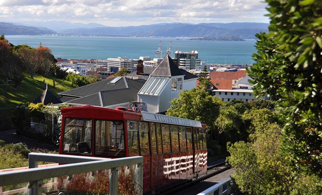 La funicolare va da Lambton Quay al Giardino Botanico sulle alture di Wellington.