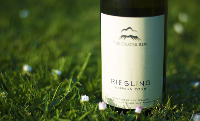 Il Riesling della Nuova Zelanda ha guadagnato la sua reputazione e ora è riconosciuto come uno dei grandi vini del paese. La troverete a la carte nella maggior parte dei buoni ristoranti.