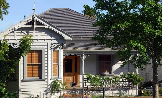 Meest vaak, boerenigenaren huis jonge werknemers in kleine, beheerde huisjes. Het is ook mogelijk om direct bij de bewoner te blijven.