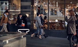 De sfeer varieert naargelang de wijk. Studente sfeer in de buurt van de Golden Mile, boheemse in Ponsonby ... er is niet één, maar een aantal Auckland.