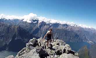 Ascension du Mitre peak