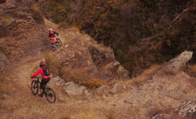 Une belle vidéo qui montre une descente en VTT dans l'Otago Central sur l'île du Sud.