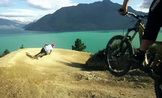 Certaines descentes du Queenstown Bike Park sont difficiles mais spectaculaires.