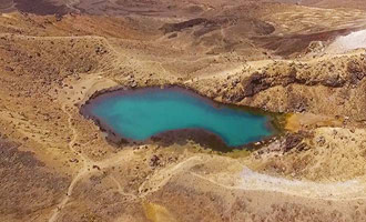 Lac émeraude du Tongariro Crossing