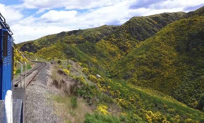 Taieri Gorge Railway au depart de Dunedin